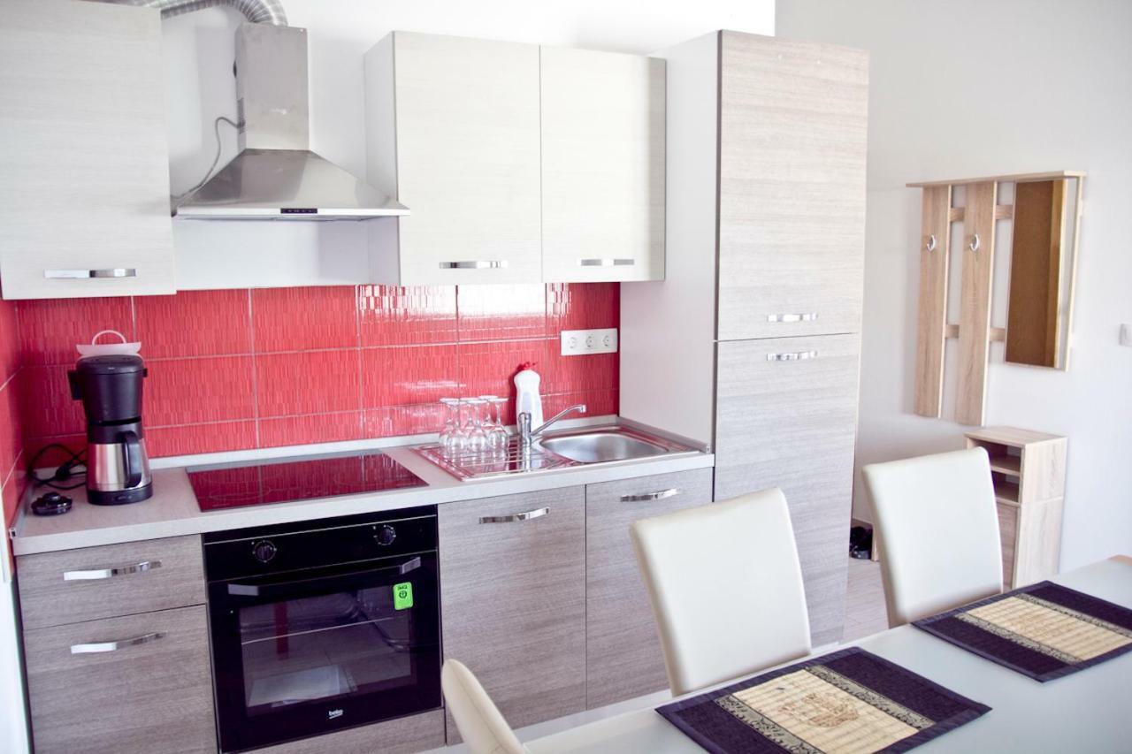 Apartmani Mira Klenovica Extérieur photo