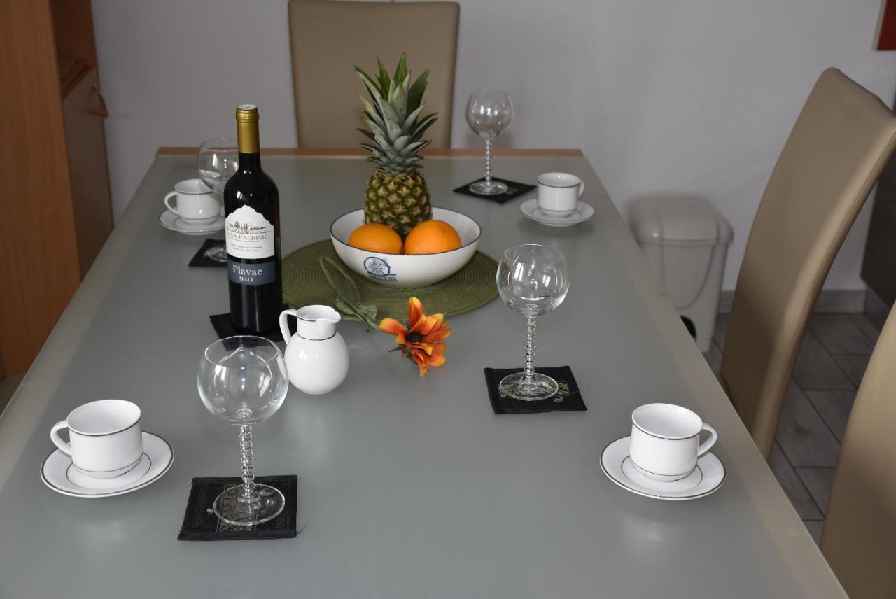 Apartmani Mira Klenovica Extérieur photo